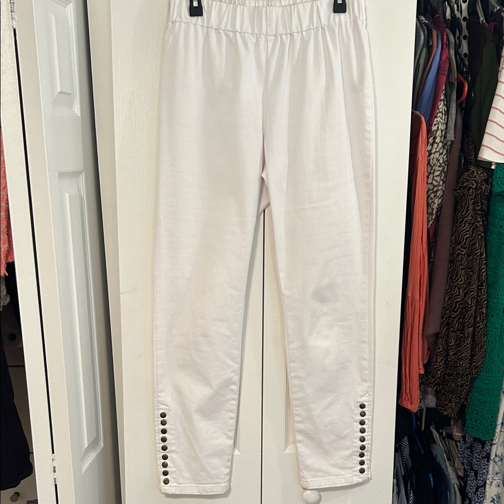 Soft Surroundings White Pants with Button Accents